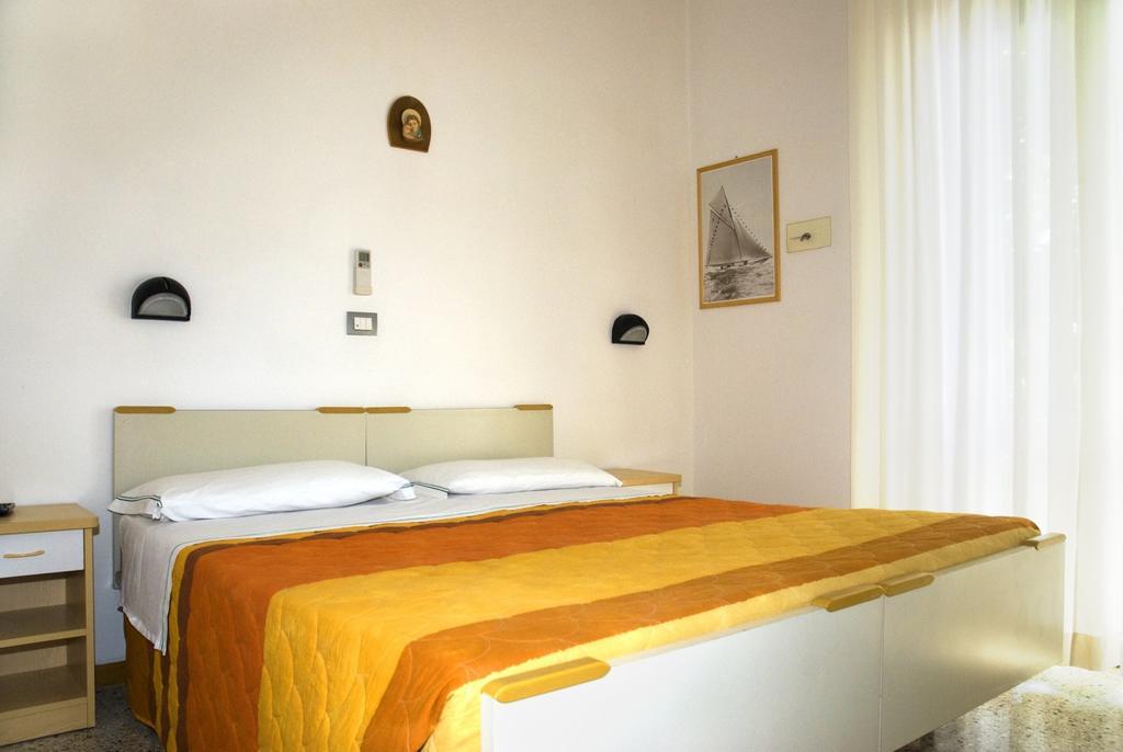 Hotel Sorriso San Mauro Mare Værelse billede
